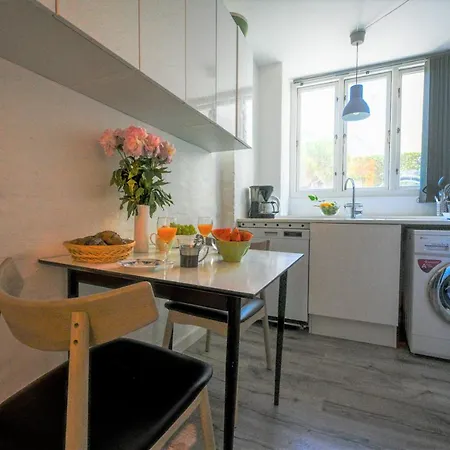Sanders - Pleasant Two-bedroom In Downtown Apartment Copenhagen
