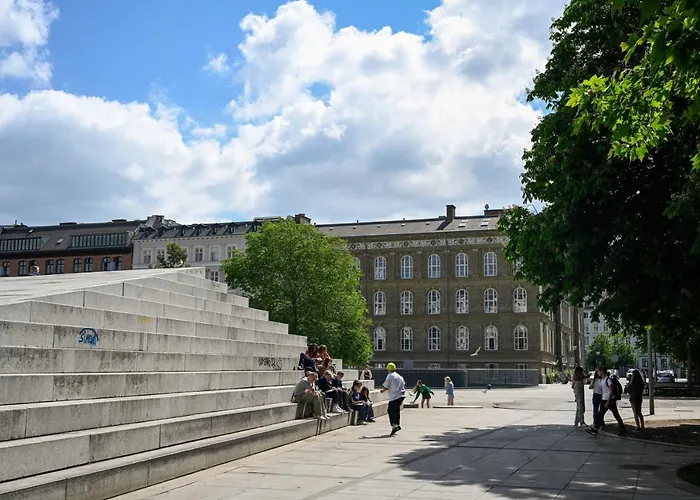 - Pleasant 2-bdr In Center Lejlighed København